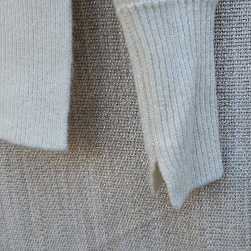Everlane Cashmere Waffle Knit Sweater - Picture 10 of 12